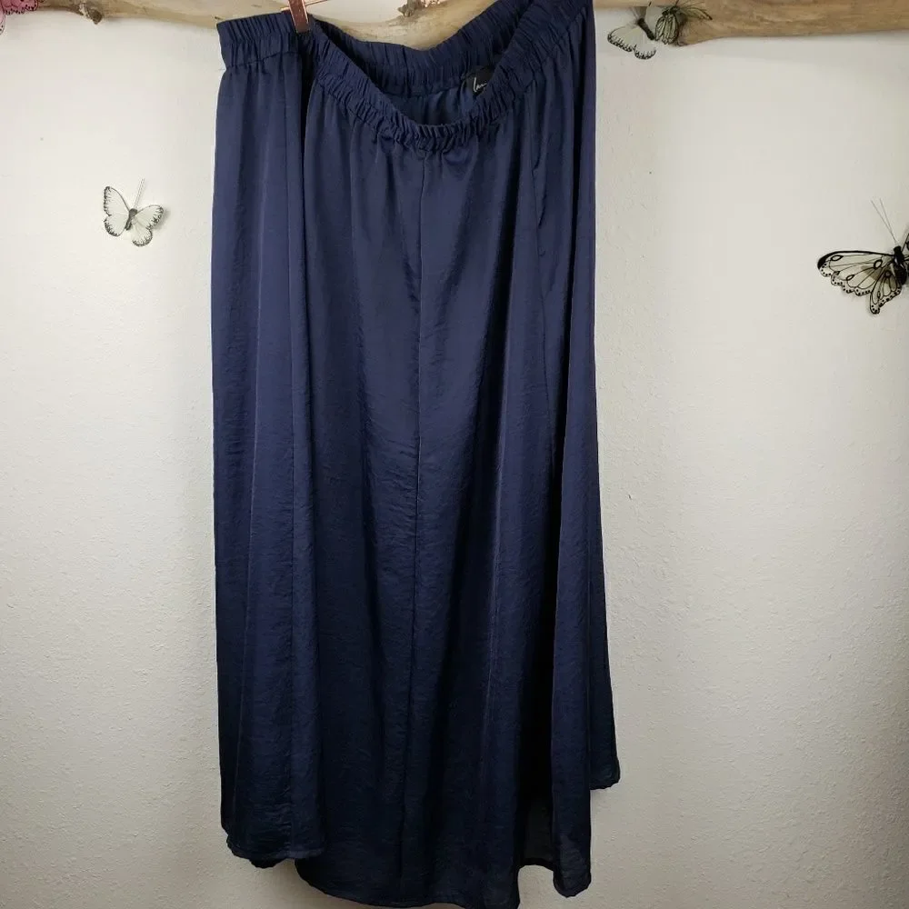 Lane Bryant flowy  navy maxi skirt